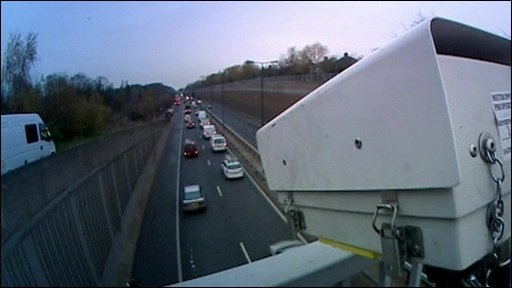 Камеры видеонаблюдения на дорогах